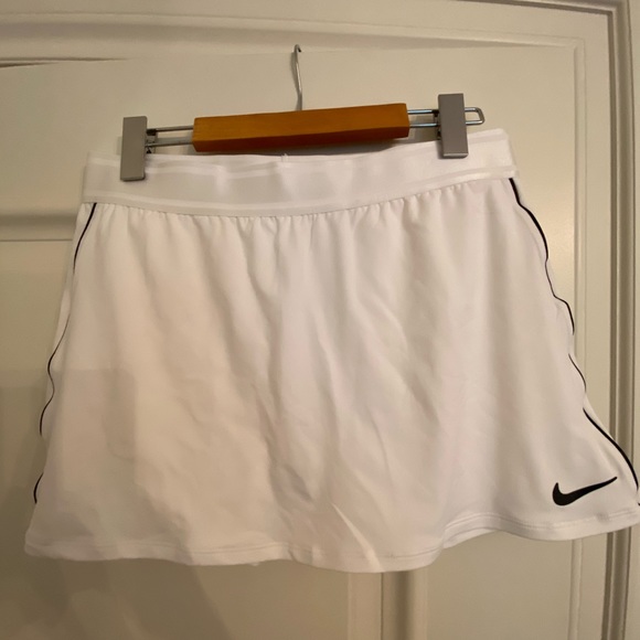 Nike Tennis Skort - Picture 2 of 3